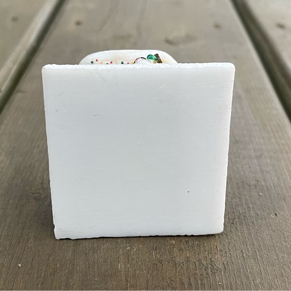 Tim Hortons 2012 Cafe & Bake Store Annual Christmas Tree Ornament - Picture 7 of 8